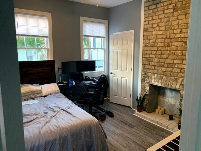 Master Bedroom - 7 Sheppard St