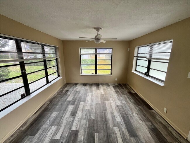 Foto del edificio - 1608 S 19th Ave