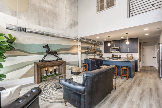 Foto del edificio - 108 W Main St