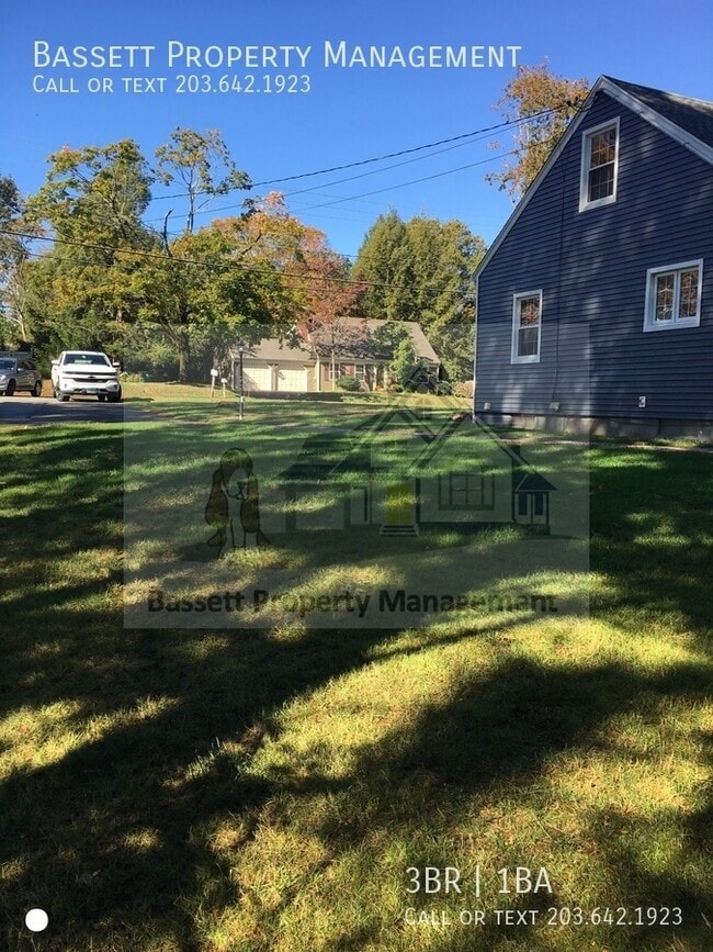 Building Photo - 960 Wolf Hill Rd