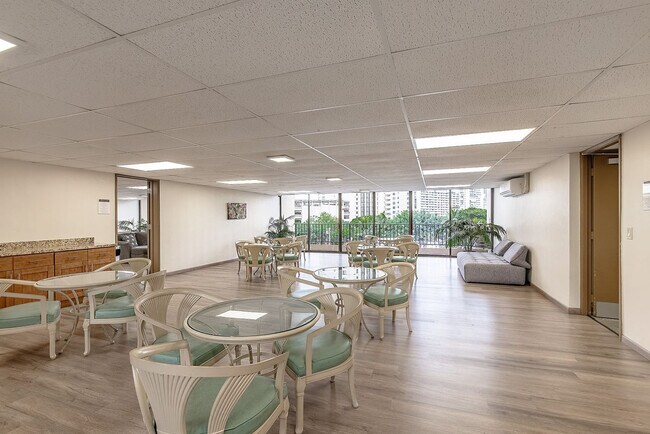 Foto del edificio - 411 Hobron Ln