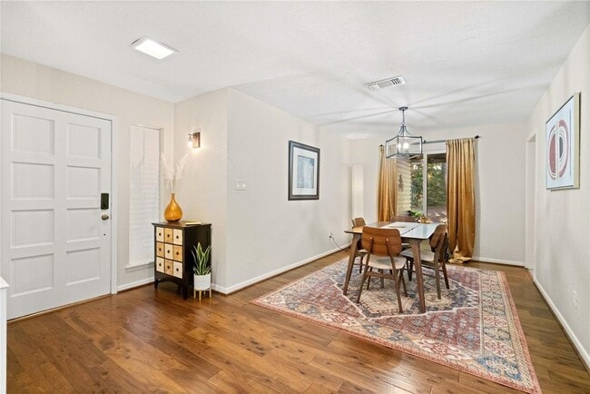 Building Photo - 367 Westview Ln