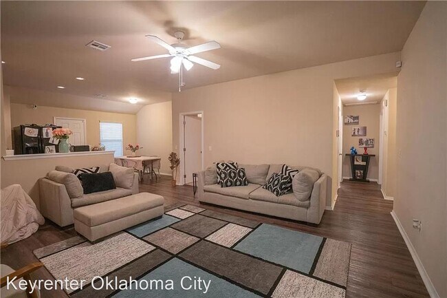 Foto del edificio - 3 br, 2 bath House - 7525 Leichter Ave