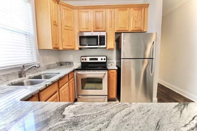 Building Photo - 228 Shady Grove Ln