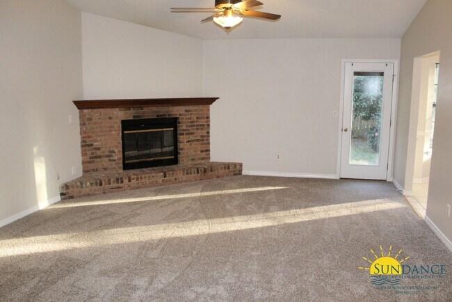 Foto del edificio - Gorgeous 3 Bedroom Ranch Style Home in Destin