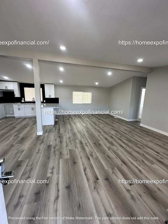 Building Photo - Nice Home For Rent