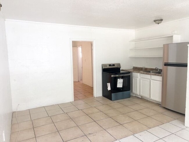 Foto del edificio - 331 E 14th St
