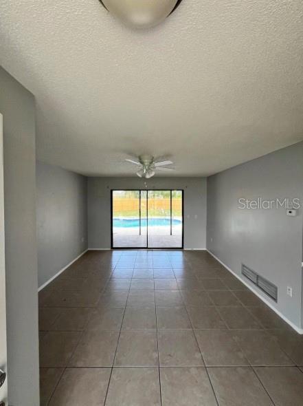 Foto del edificio - 9757 Gulfstream Blvd