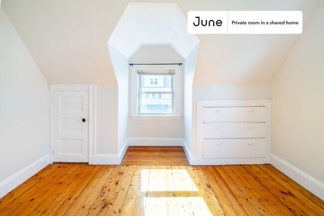 Foto del edificio - Room in Shared 7 bed/2 bath home in Brighton