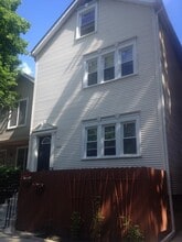 Building Photo - 1520 W Melrose St