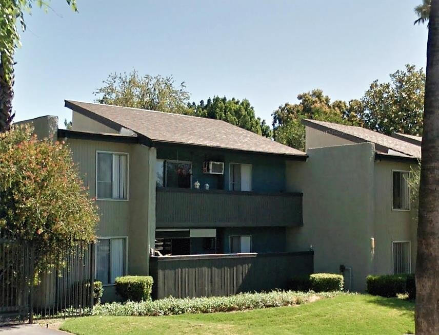 20211 Sherman Way, CA 91306 Apartments in CA