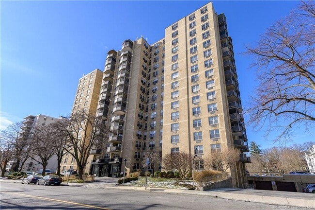 Building Photo - 50 Glenbrook Rd