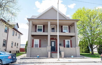 Building Photo - 611 N Main St