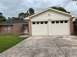 Building Photo - 5026 Algernon Dr