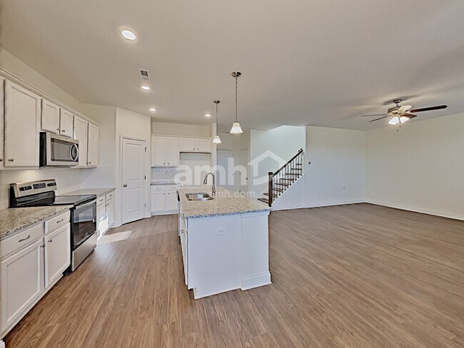 Building Photo - 214 Argea Dr