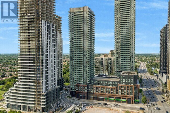 Photo du bâtiment - 4130 Parkside Village Dr