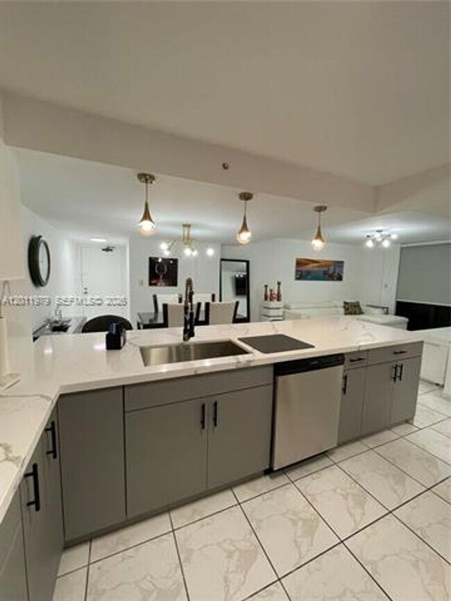 Foto del edificio - 1621 Collins Ave