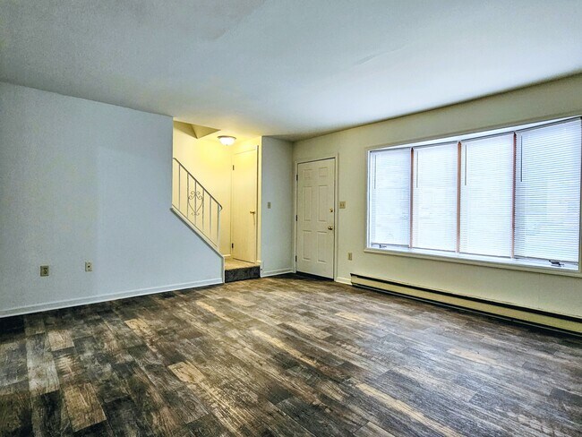 Foto del edificio - 205 Riverview Dr