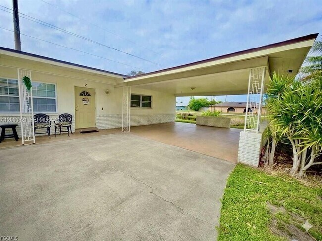 Foto del edificio - 156 SW 47th Terrace