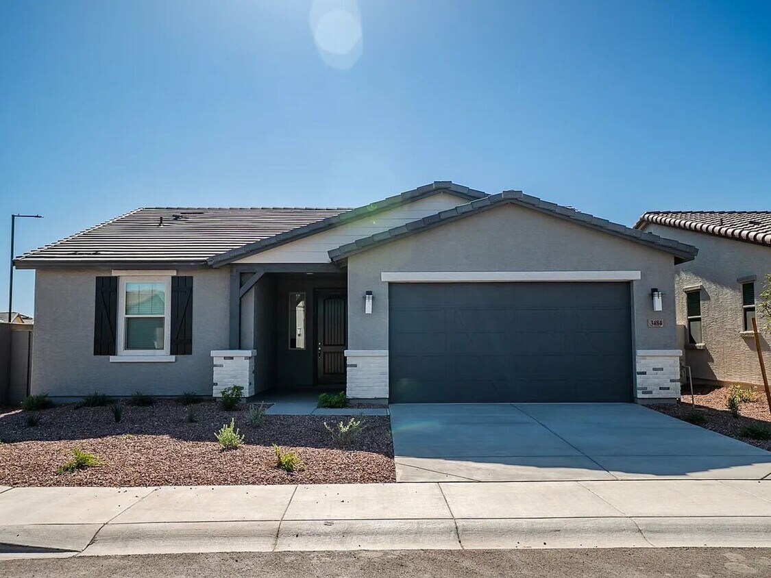 Foto principal - 3484 S 261st Ave