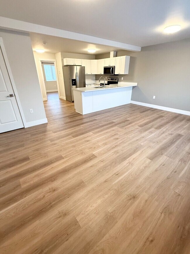 Foto del edificio - 16427 Farm Ave