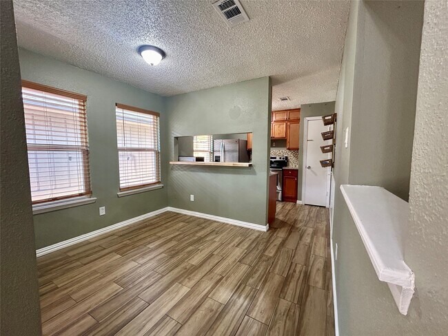 Foto del edificio - 23211 Prairie Bird Dr