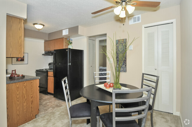 Dining Area - Breckinridge Park Apartments