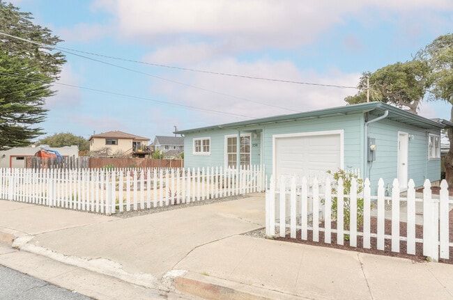 Building Photo - 230 Gibson Ave