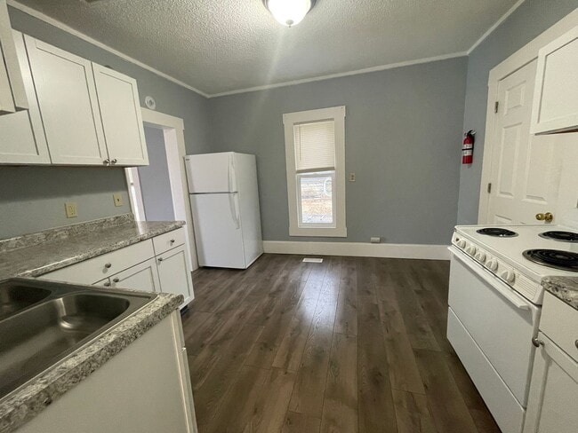 Foto del edificio - 2 Bedroom 1 Bathroom Home