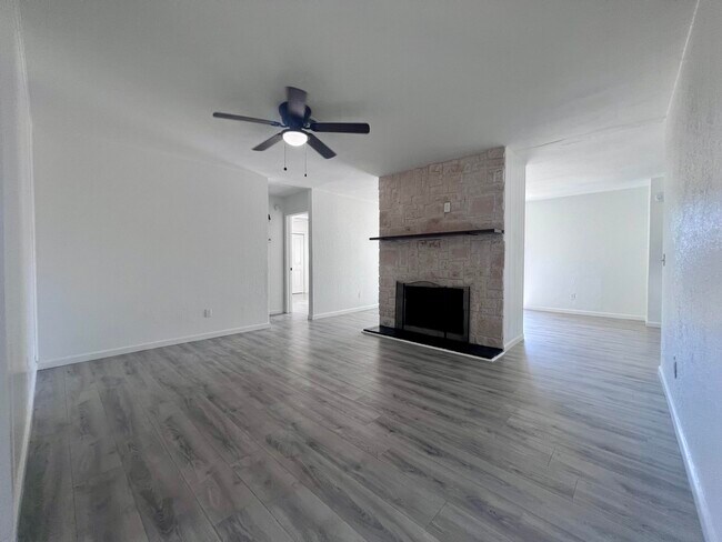 Building Photo - 8216 Elkridge Ave