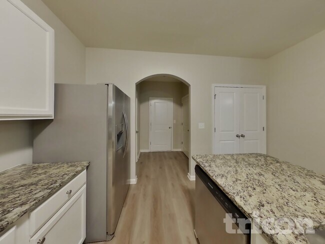 Foto del edificio - 174 Southwind Cir