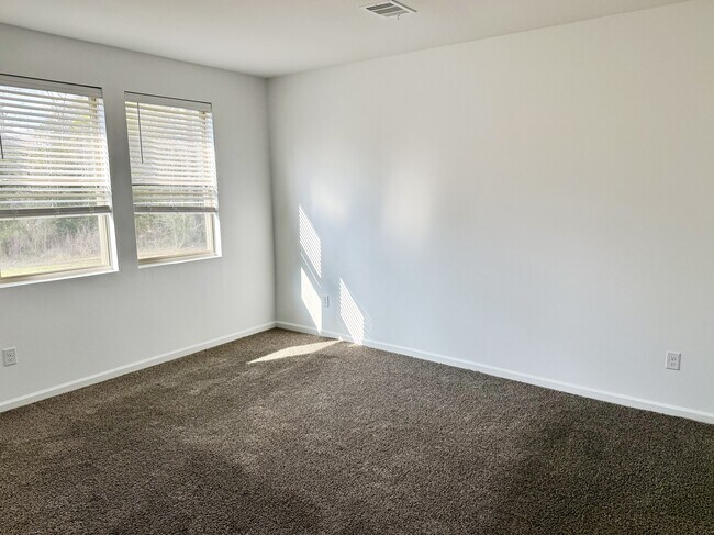 Foto del edificio - 41095 Merganser