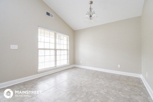 Foto del edificio - 2061 Edgewood Dr