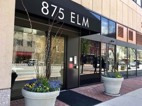 Building Photo - 875 Elm St