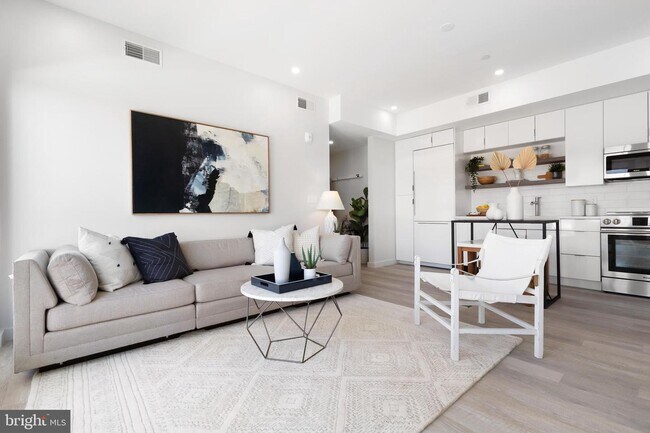 Foto del edificio - 3709 New Hampshire Ave NW