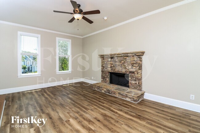 Foto del edificio - 3320 Fairway Bend Dr