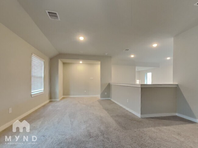 Building Photo - 734 Lacebark Elm Trl