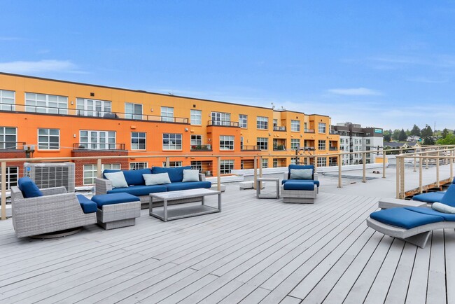 Building Photo - 413 NE 70th St