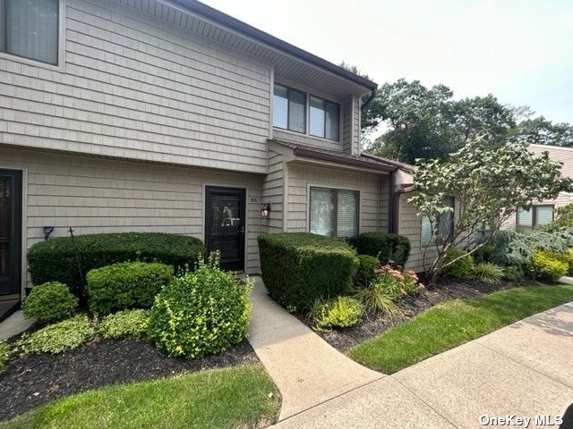Foto principal - 46 Stanford Ct
