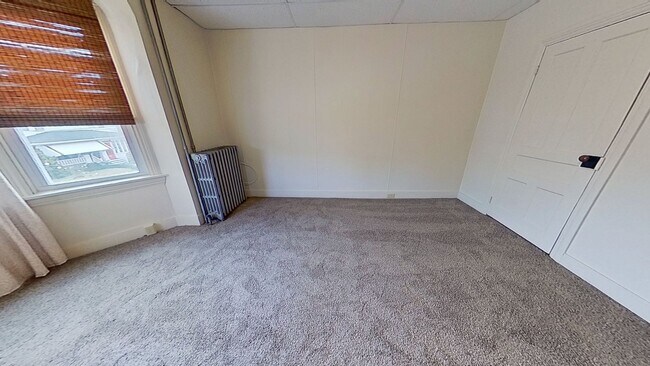 Foto del edificio - Second-Floor Apartment with Upgrades!