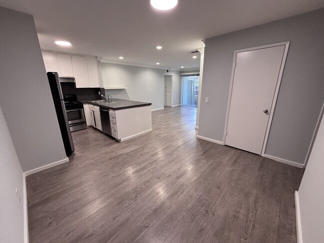 Foto del edificio - 7531 Hampton Ave
