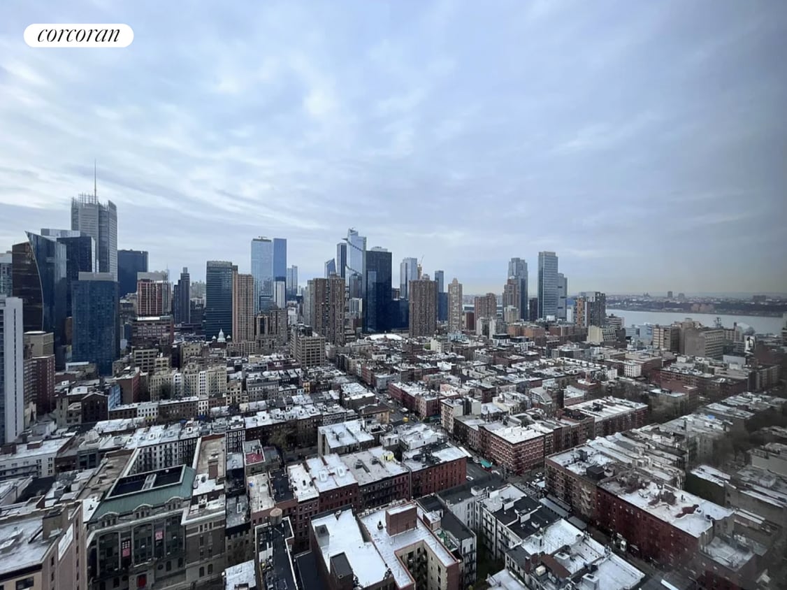 Primary Photo - 350 W 50th St