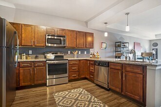 Building Photo - The Heights Apartments