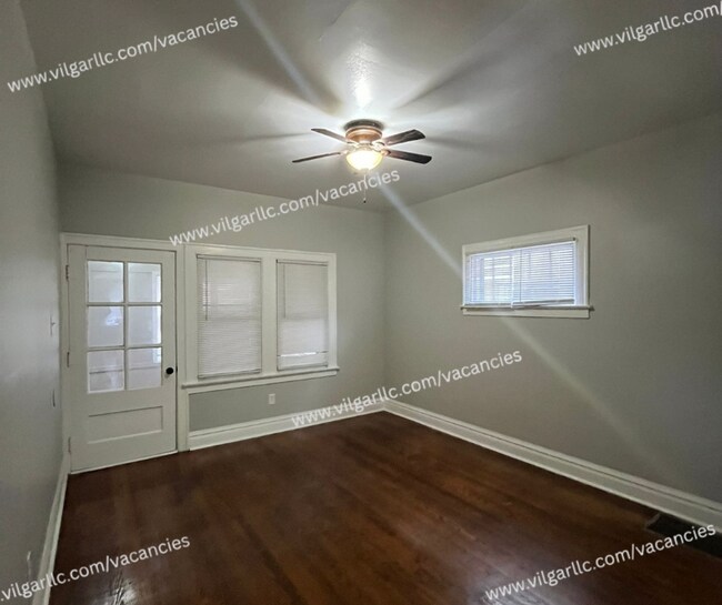 Foto del edificio - 6631 Madison Ave