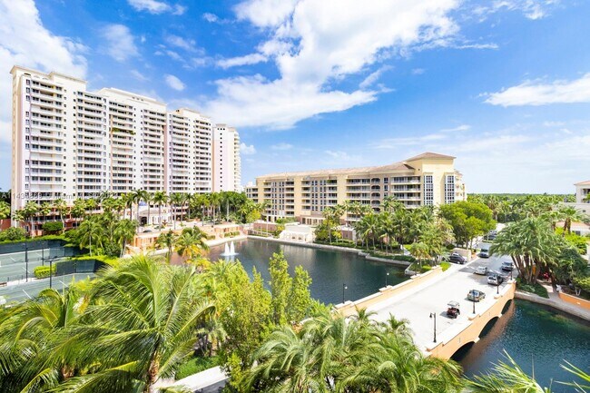Building Photo - 715 Crandon Blvd