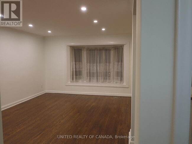 Building Photo - 45 Bayview Pkwy