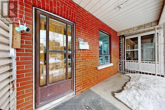 Building Photo - 480 Lansdowne Ave