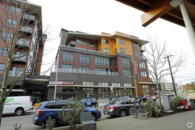 Building Photo - Commons at Ballard