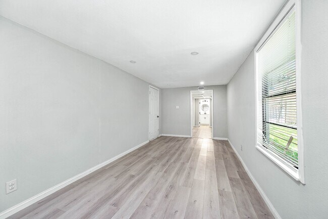 Foto del edificio - 4356 Phlox St