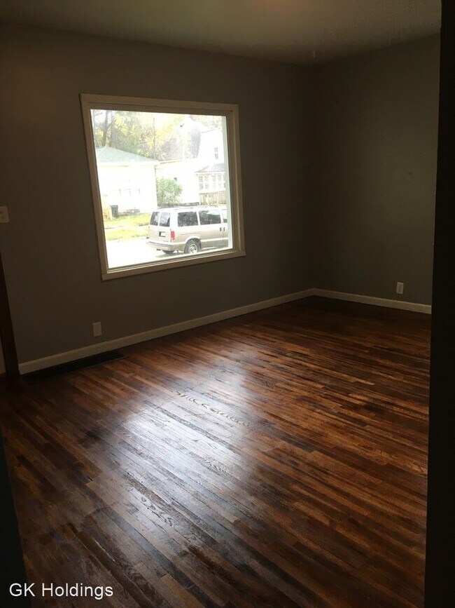 Foto del edificio - 2 br, 1 bath House - 243 Polk St
